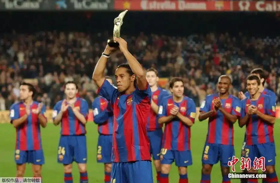 在绿茵场上 在绿茵场上